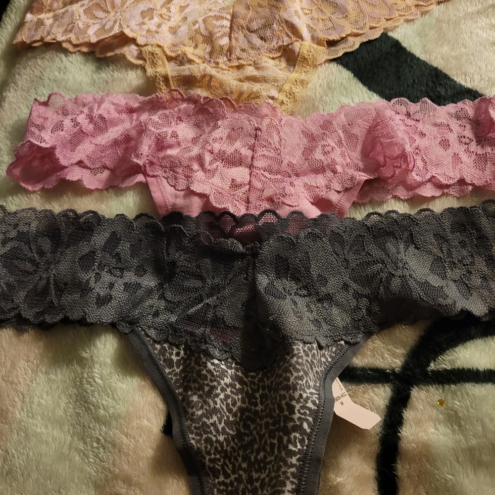 Lot of 3 beand new Victoria Secret  undies size med